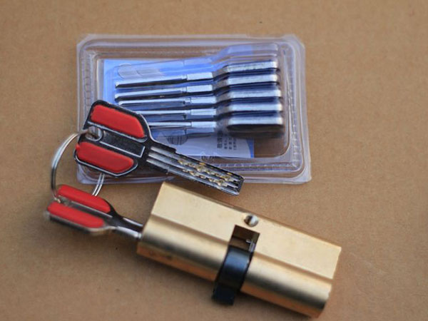 丹东市24小时上门开锁公司